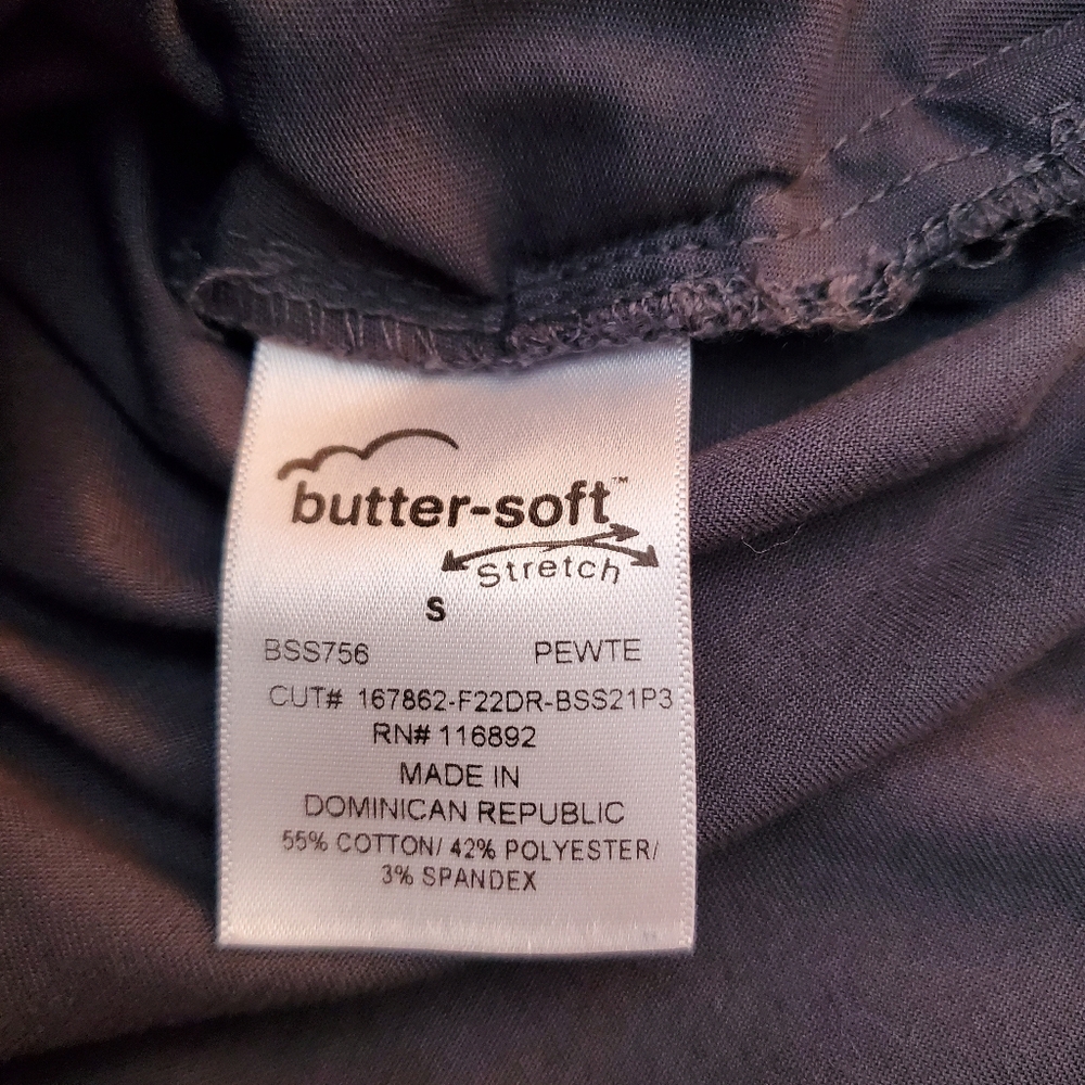 Butter-Soft Criss-Cross V-Neck Scrub Top Pewter Gray M - Picture 4 of 5